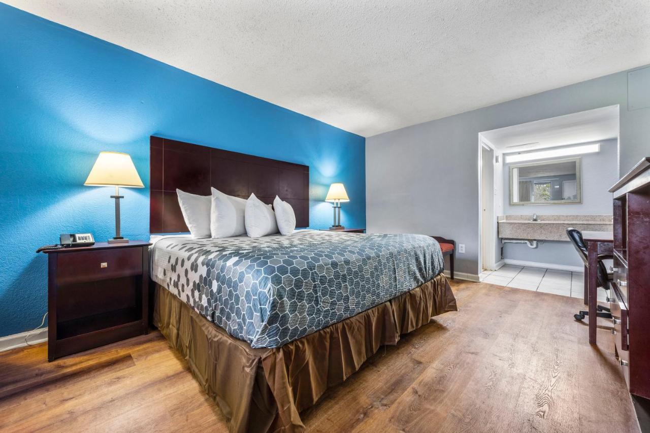 Super 8 By Wyndham - Norfolk Portsmouth