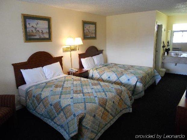 Super 8 By Wyndham - Norfolk Portsmouth